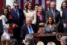 Donald Trump signs Take It Down Act - Washington
