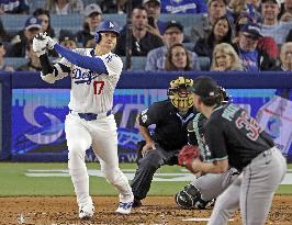 Baseball: D-Backs vs. Dodgers