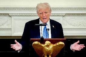 Trump Hosts Families of Fallen Officers, Announces Russia-Ukraine Peace Talks