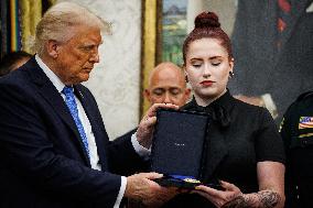 Trump Hosts Families of Fallen Officers, Announces Russia-Ukraine Peace Talks