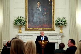 Trump Hosts Families of Fallen Officers, Announces Russia-Ukraine Peace Talks