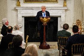 Trump Hosts Families of Fallen Officers, Announces Russia-Ukraine Peace Talks