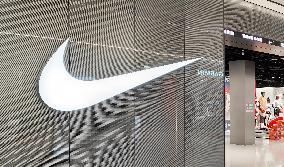Nike Store