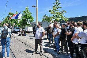 Demonstration of Angry Showmen - Strasbourg
