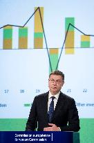 Belgique, Bruxelles :  le commissaire européen au Commerce Valdis Dombrovskis, EU Spring 2025 Economic Forecast (19/05/2025)
