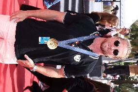 Cannes - O Agente Secreto Screening JD