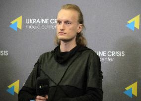 Signing of Memorandum of Cooperation between Right Sector and Coalition of Indigenous Peoples