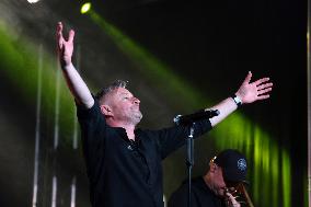 Zhadan i Sobaky performs in Kharkiv