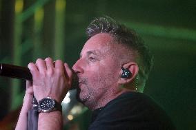 Zhadan i Sobaky performs in Kharkiv