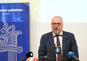 Police press conferece about the stabbing at the Vähäjärvi School
