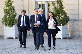 Members of Socialist Party At Matignon - Paris