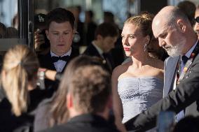 Cannes Scarlett Johansson, Colin Jost leave Hotel Marriott MP