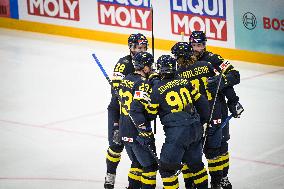 ICE HOCKEY WC SWEDEN-CANADA