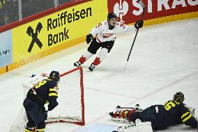 ICE HOCKEY WC SWEDEN-CANADA