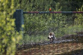 FINLAND - RUSSIA - BORDER - FENCE