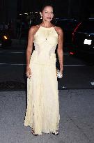 Elizabeth Banks, Jessica Biel and Gloria Reuben Arrive at Premiere - NYC