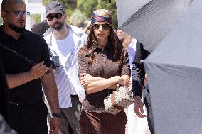 Cannes Emily Ratajkowski along the Croisette MP
