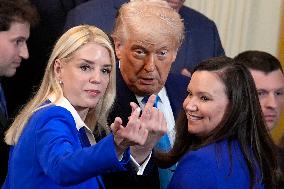 Donald Trump welcomes the University of Florida Gators - Washington