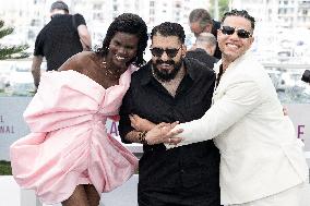 Cannes - Aisha Can’t Fly photocall DN