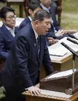 Ishiba-Noda debate at parliament
