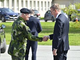 KING CARL GUSTAF VISITS SWEDISH NATO SOLDIERS