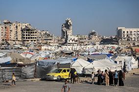 Gaza Seaport Becomes Displacement Shelter