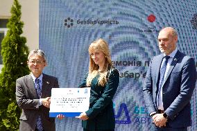 Official handover of adapted vehicles for inclusive driving schools in Kyiv