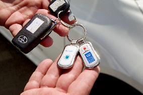 Official handover of adapted vehicles for inclusive driving schools in Kyiv