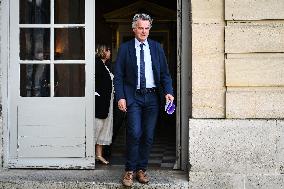 Meetings between PM Francois Bayrou and party leaders in Paris - FA