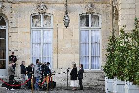 Meetings between PM Francois Bayrou and party leaders in Paris - FA