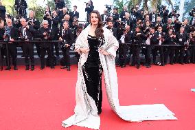 Cannes - La Venue de l'Avenir (Colours Of Time) Red Carpet