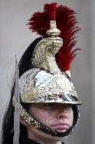 Emmanuel Macron welcomes Abiy Ahmed at the Elysee FA