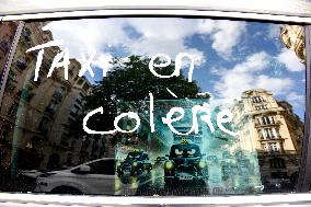 Fourth Day of Taxis Protest - Paris