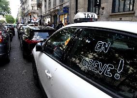 Fourth Day of Taxis Protest - Paris