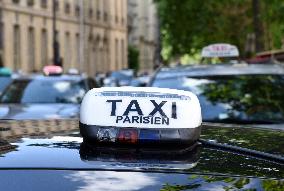 Fourth Day of Taxis Protest - Paris