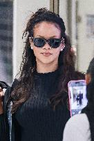 Cannes - Pregnant Rihanna Shopping at Boutique Messika