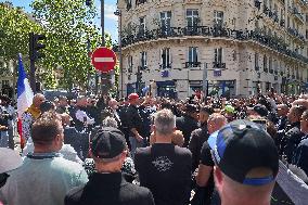 Taxi Drivers Protest Against Patient Transport Reforms in Paris