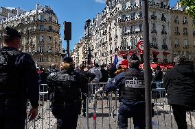 Taxi Drivers Protest Against Patient Transport Reforms in Paris