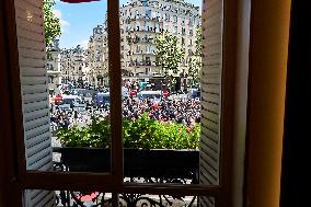 Taxi Drivers Protest Against Patient Transport Reforms in Paris
