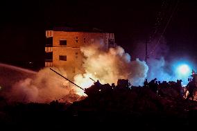 Israeli Strikes Hit Southern Lebanon