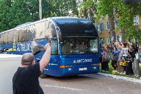 390 prisoners returned to Ukraine from Russia as part of first part of 1000 for 1000 exchange