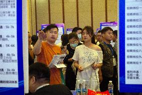 Job Fair in Huai'an