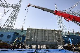 Huge Transformers Transportation