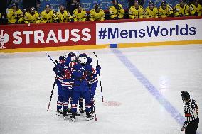 ICE HOCKEY WC SEMI FINAL SWEDEN-USA