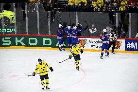 ICE HOCKEY WC SEMI FINAL SWEDEN-USA