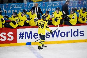 ICE HOCKEY WC SEMI FINAL SWEDEN-USA