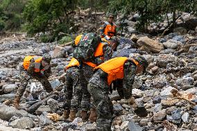Mountain Flood Disaster Rescue in Sanshe