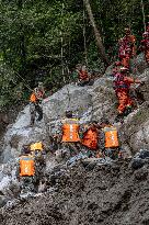 Mountain Flood Disaster Rescue in Sanshe