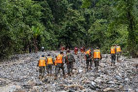 Mountain Flood Disaster Rescue in Sanshe