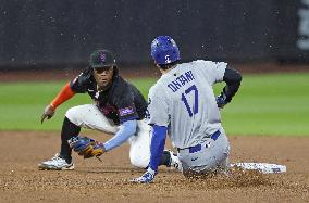Baseball: Dodgers vs. Mets